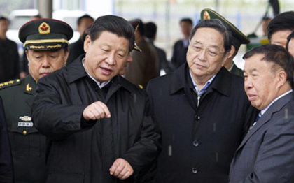 2014年4月習(xí)近平總書(shū)記視察新疆銀豐五家渠現(xiàn)代農(nóng)機(jī)綜合服務(wù)中心